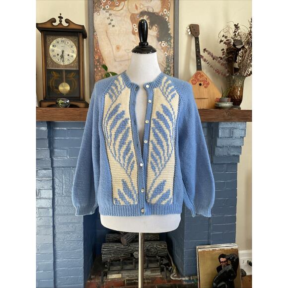 Sweaters - Vintage Hand Knit M/L Cardigan Button Sweater 100% Wool Wheat Print